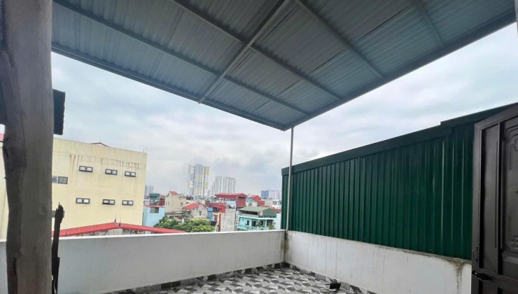 Cho thuê nhà LÀM VP, Ở GĐ Giáp Nhị Thịnh Liệt Hoàng Mai 5 tầng, 33m2, 3 ngủ, 12 Triệu